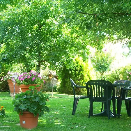 Al Tondone Bed & Breakfast 3*