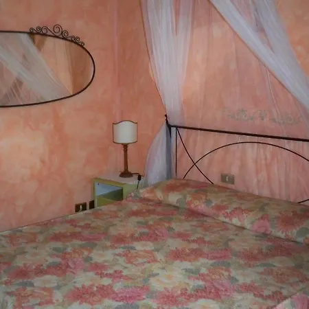 Al Tondone Bed & Breakfast 3*
