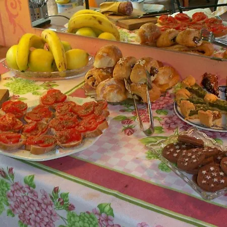 Al Tondone Bed & Breakfast 3*